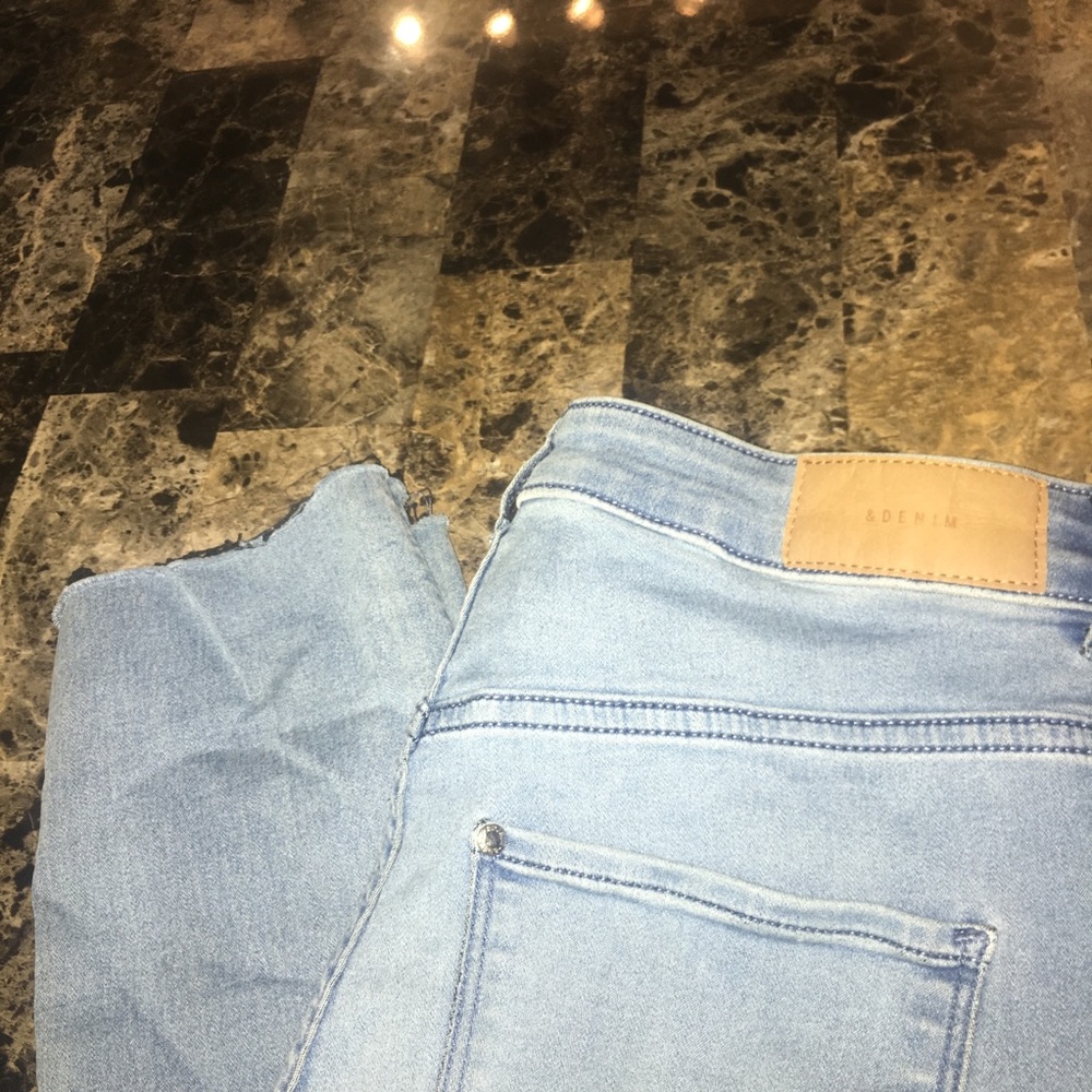 H&M Light Wash High Waisted Skinny Jeans